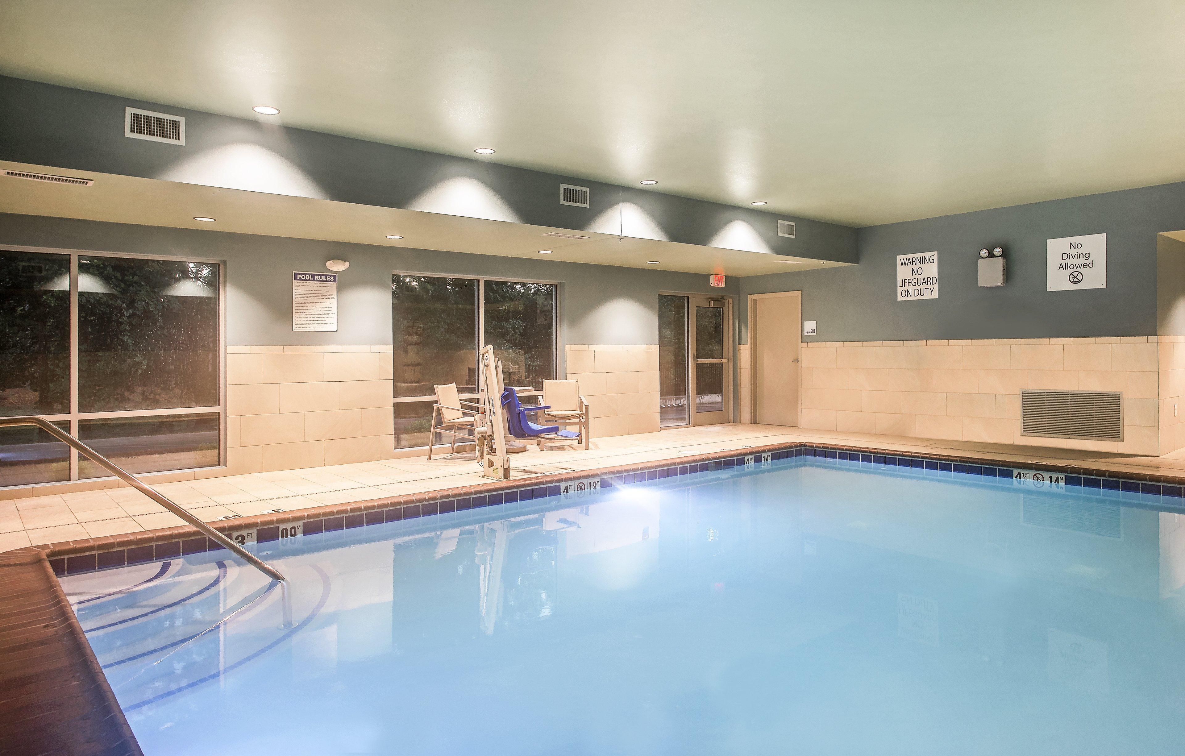 Holiday Inn Express Williamsburg By Ihg Exterior foto